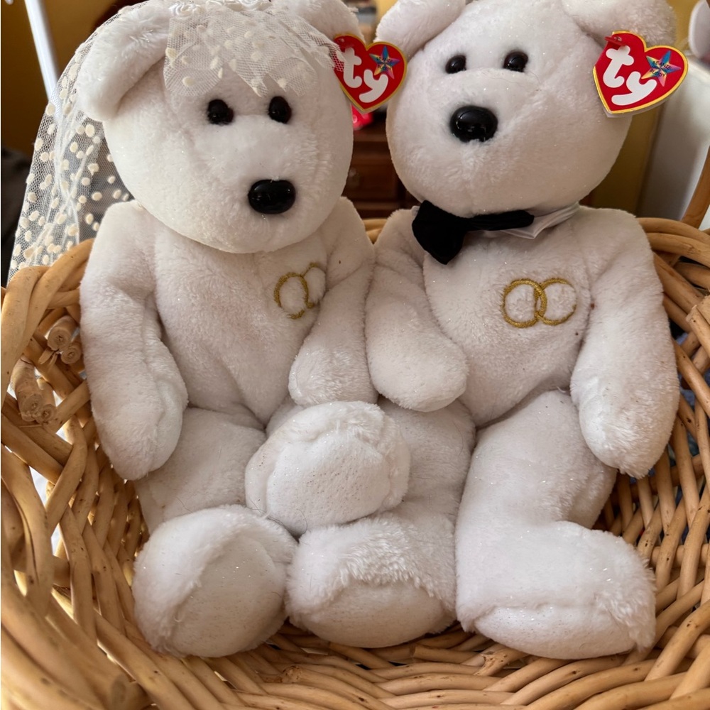 Ty Beanie Buddies Wedding Bears with Heart Tag